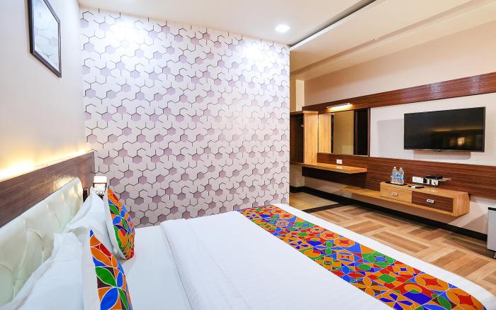 FabHotel Royal GM Plaza