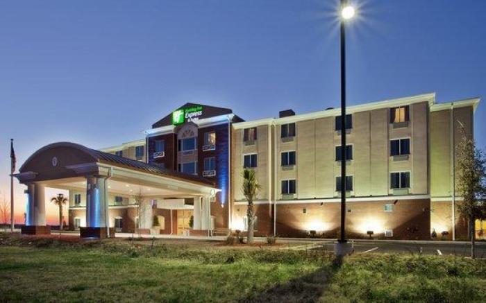 Holiday Inn Express Hotel & Suites Moultrie By IHG