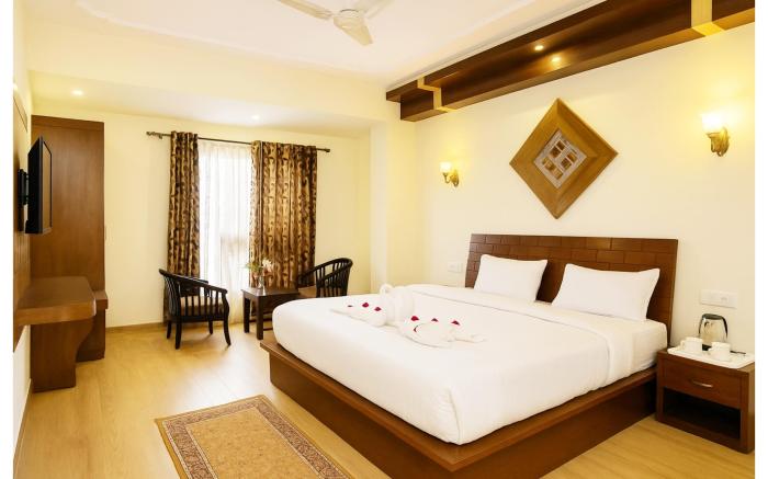 Goroomgo Mall Road Abhinandan Mussoorie