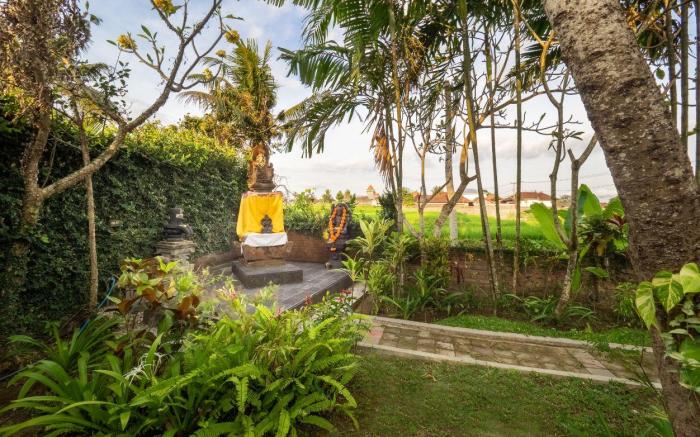 Tiis Garden Puri Villas