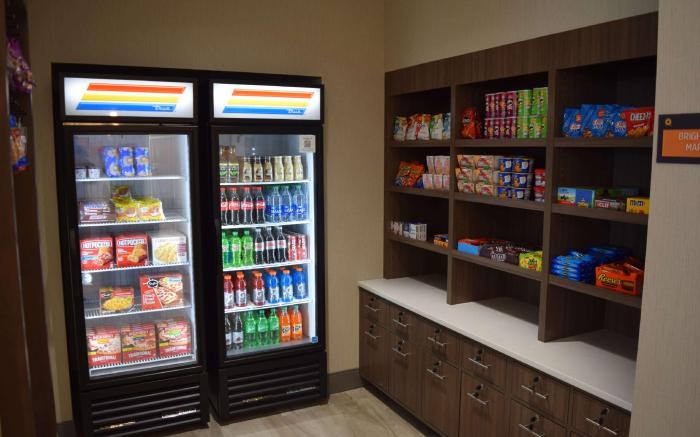 La Quinta Inn & Suites by Wyndham Middletown-Goshen