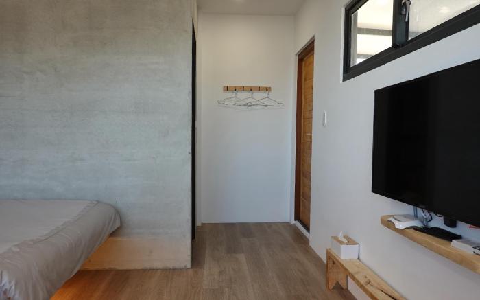 Wootz - Ocean-view Quad Room