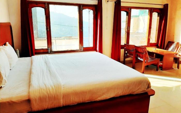 Surya Regency Kasauli