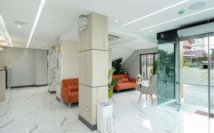 The Riski Hotel @ Bangphlat Station