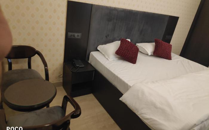 HOTEL KUNDLI INN