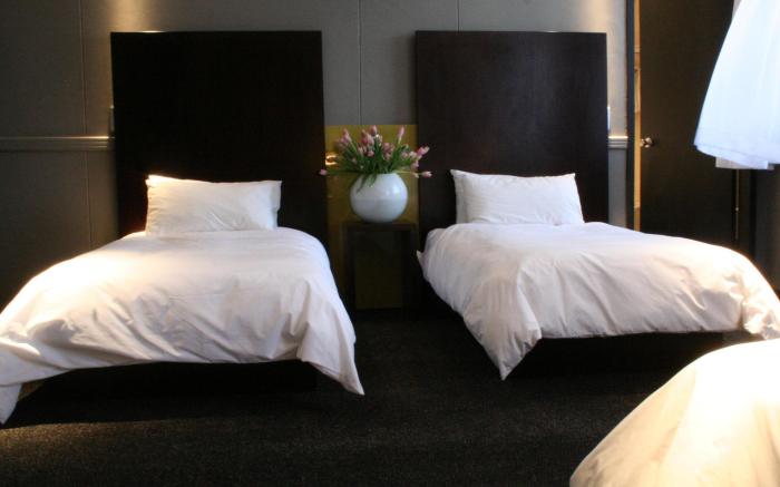 Manhattan Hotel