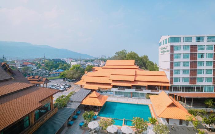 Khum Phucome Hotel