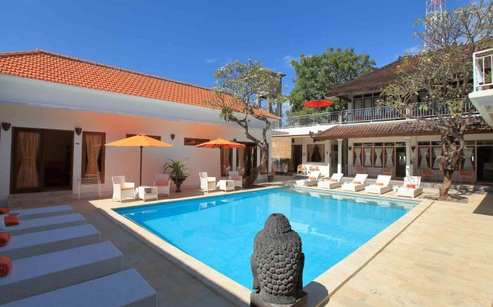 Villa Agung Beach Inn