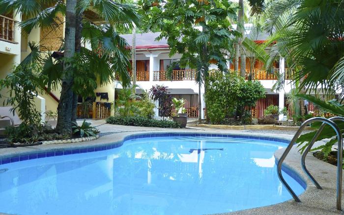 Alona Vida Beach Resort