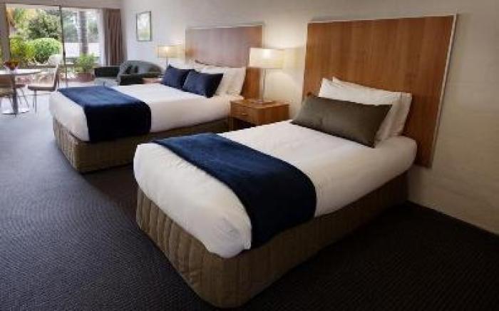 Fairway Motor Inn