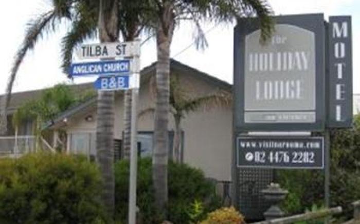 Holiday Lodge Motor Inn