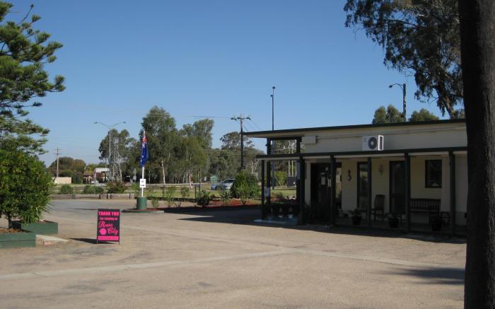 Rose City Motor Inn