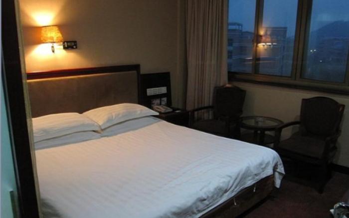 Yiwu Bairui Grand Hotel