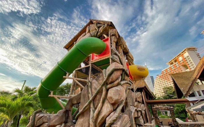 Centara Grand Mirage Beach Resort Pattaya