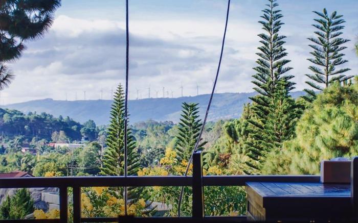 Breeze Hill Resort