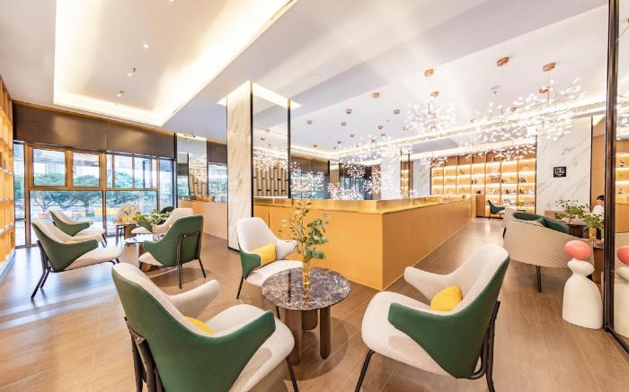 Atour Hotel Zhuhai Gongbei Fuhuali Huanyu City