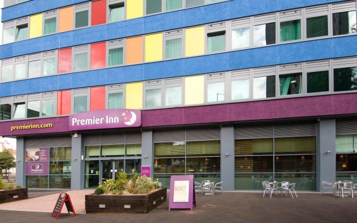 Premier Inn Leicester City Centre - Train Station