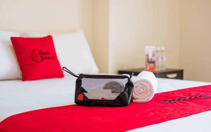 RedDoorz near Nagoya Citywalk Batam 4
