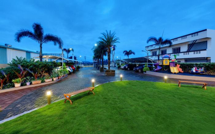 Click Hotel Sagar Plaza Chakan Pune