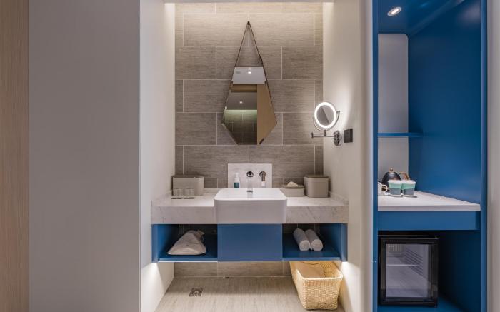 Atour Hotel Suzhou Wujiang East Taihu Lake