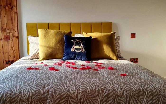 Angel Townhouse 