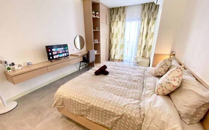 MWHolidayA1833A(Sunset)CozySuites Sea+CityView
