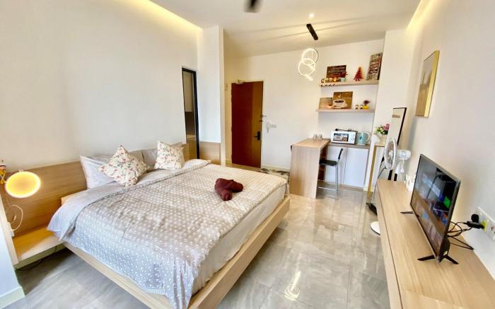 MWHolidayA1833A(Sunset)CozySuites Sea+CityView
