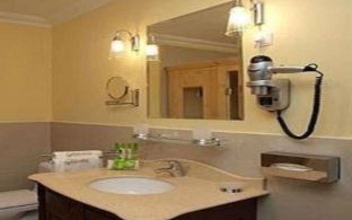 La Contessa Castle Hotel