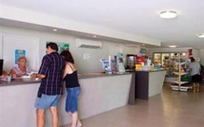 NRMA Lake Somerset Holiday Park
