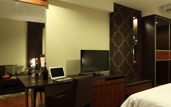 Avissa Suites