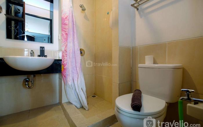 Comfort Studio at Mangga Dua Residence By Travelio