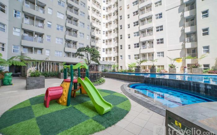 Relaxing 1BR at Parahyangan Residence By Travelio