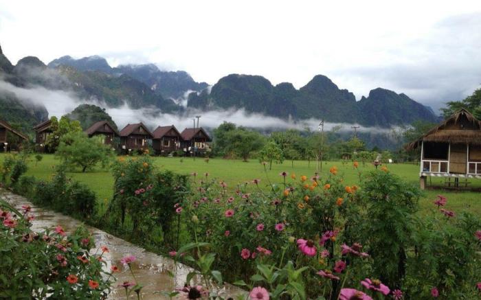 Cliff View Riverside Resort