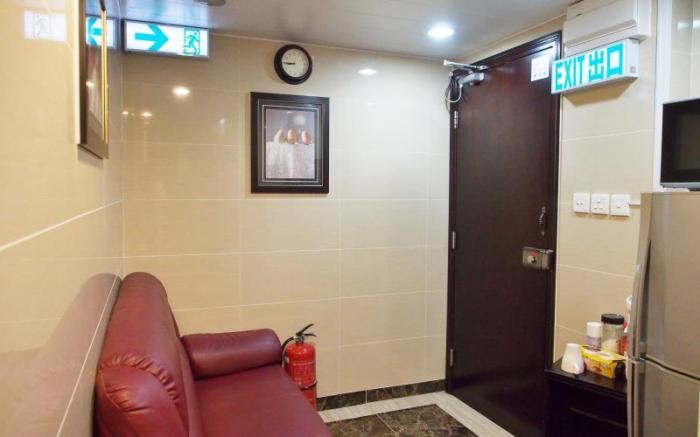 Day And Night Hostel