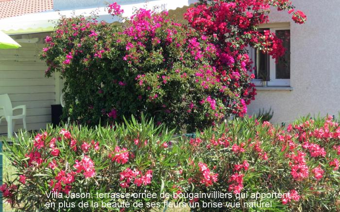 Villa of dream in the Mediterranean style to 100 m of the sea, heated swimming pool