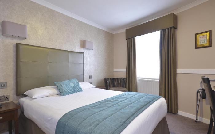 Princes Square Hotel