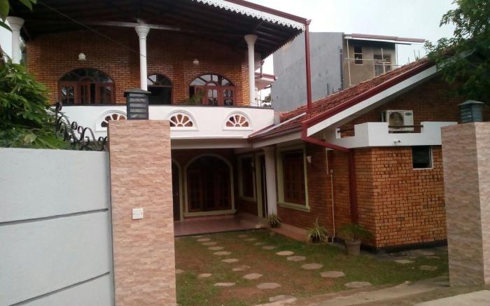 Villa De Rosh