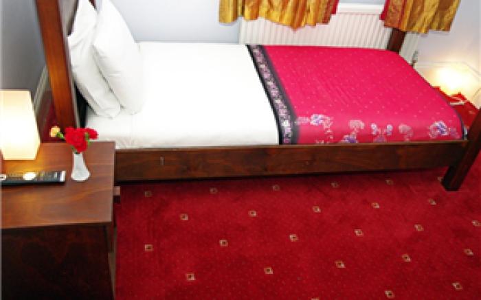 Islington Inn Hotel
