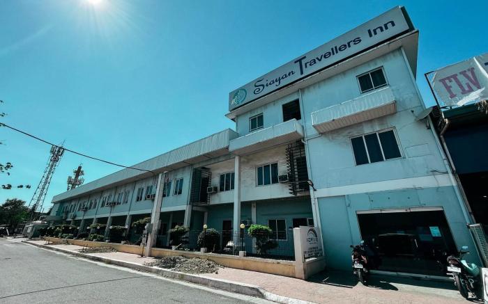 Siayan Travellers Inn