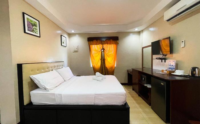 Siayan Travellers Inn