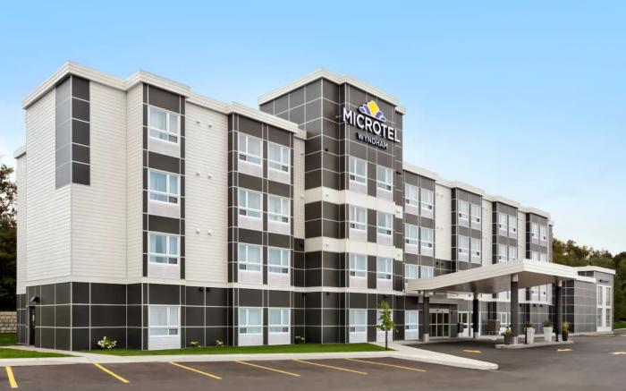 Microtel Inn & Suites Montreal Airport-Dorval QC