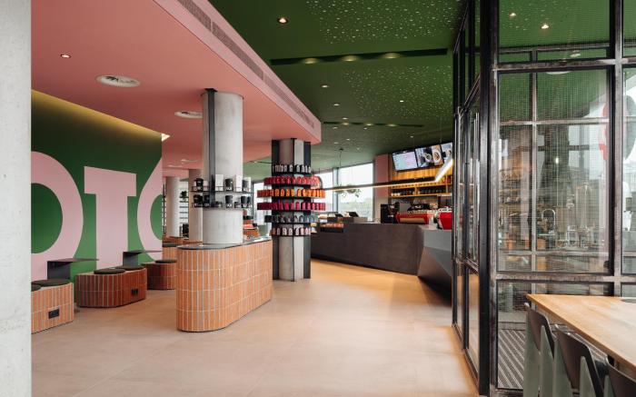 DoubleTree by Hilton Amsterdam Centraal Station