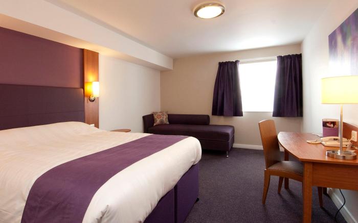 Premier Inn Cardiff Cc Queen Street