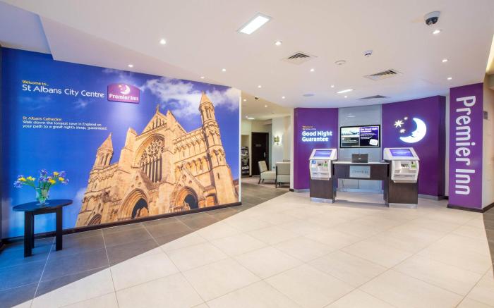 Premier Inn St Albans City Centre