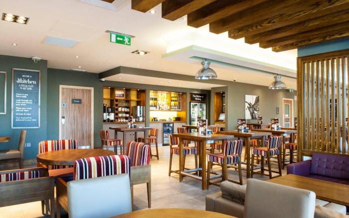 Premier Inn Woking Town Centre