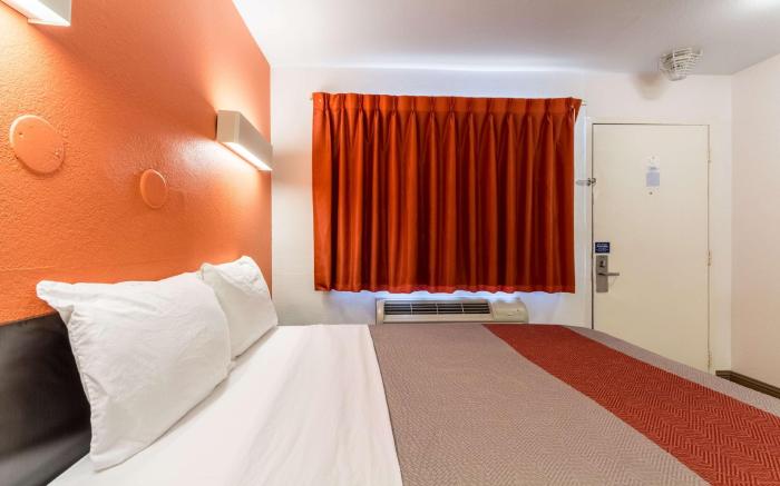 Motel 6 Garland, TX - Dallas
