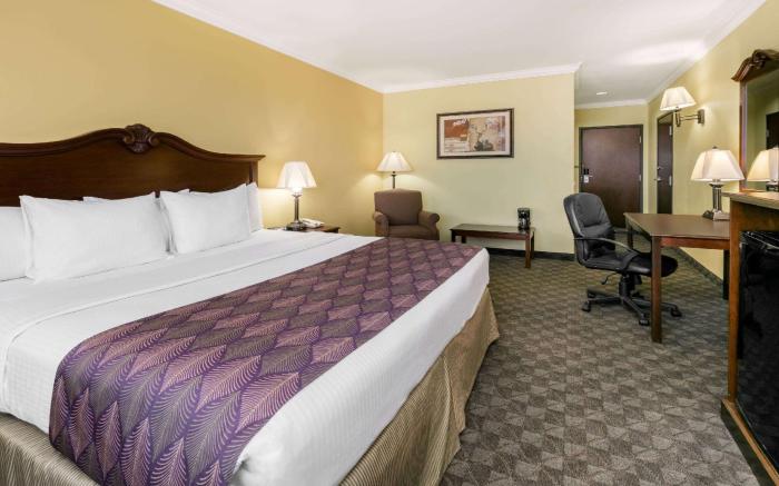 Days Inn by Wyndham Salado