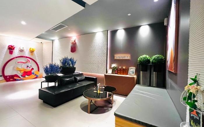 Home Inn Selected Foshan Zumiao Metro Station