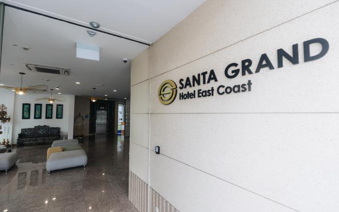 Santa Grand Hotel East Coast