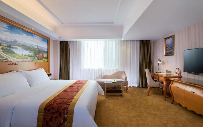 Vienna Hotel Shandong Heze University Town